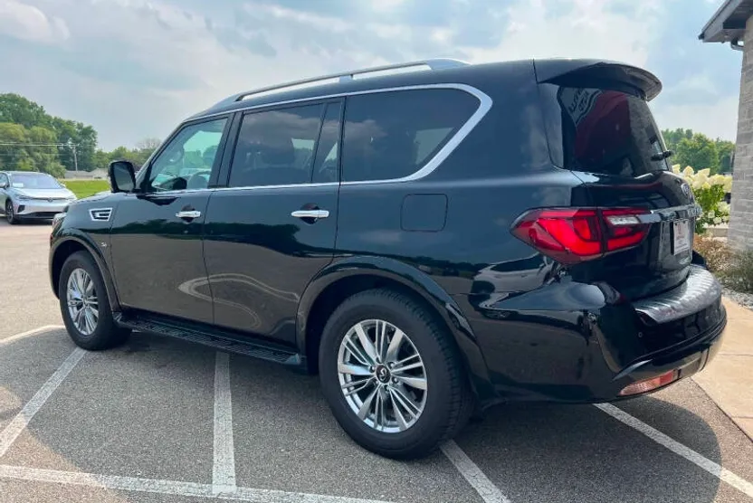 2019 Infiniti QX80 photo 1