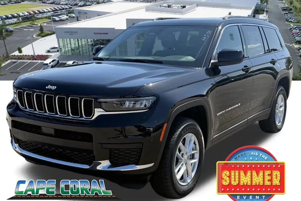 2025 Jeep Grand Cherokee Laredo photo 1