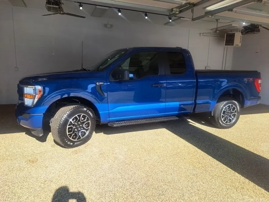2022 Ford F-150 XL photo 1