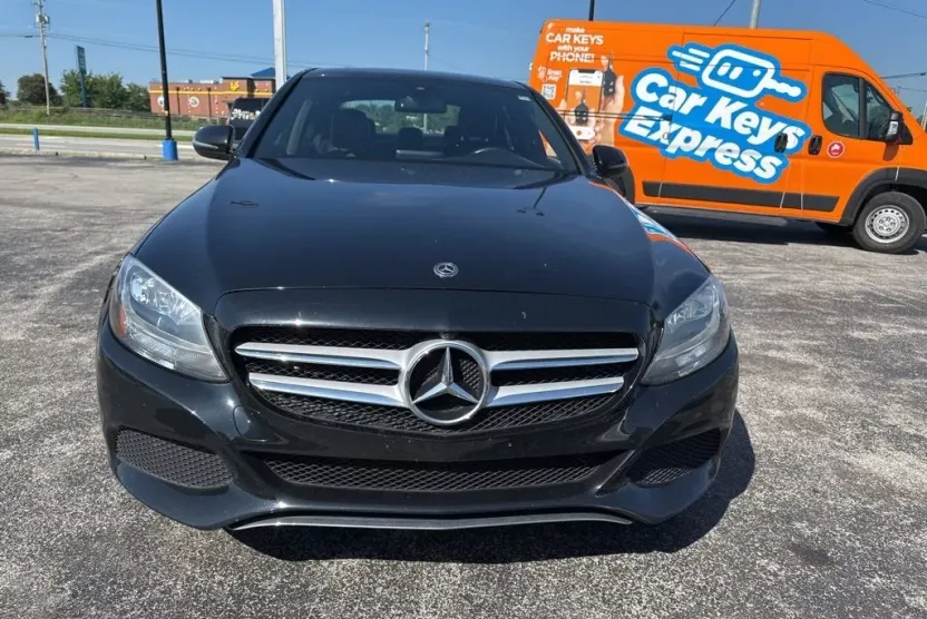 2018 Mercedes Benz C 300 photo 1