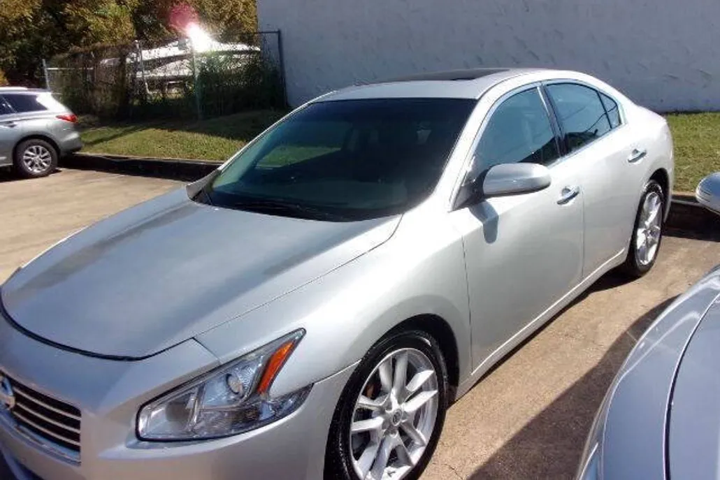 2013 Nissan Maxima S photo 1