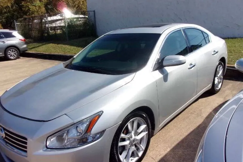 2013 Nissan Maxima S photo 1