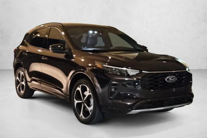 2023 Ford Escape ST-Line Select photo 1