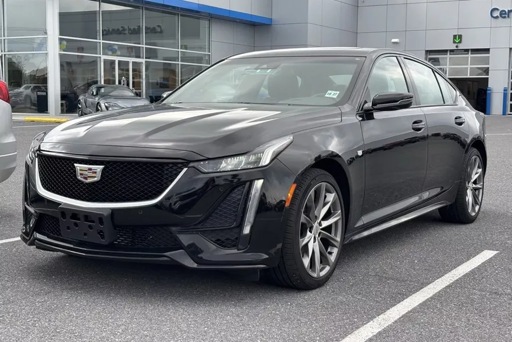 2022 Cadillac CT5 Sport photo 1