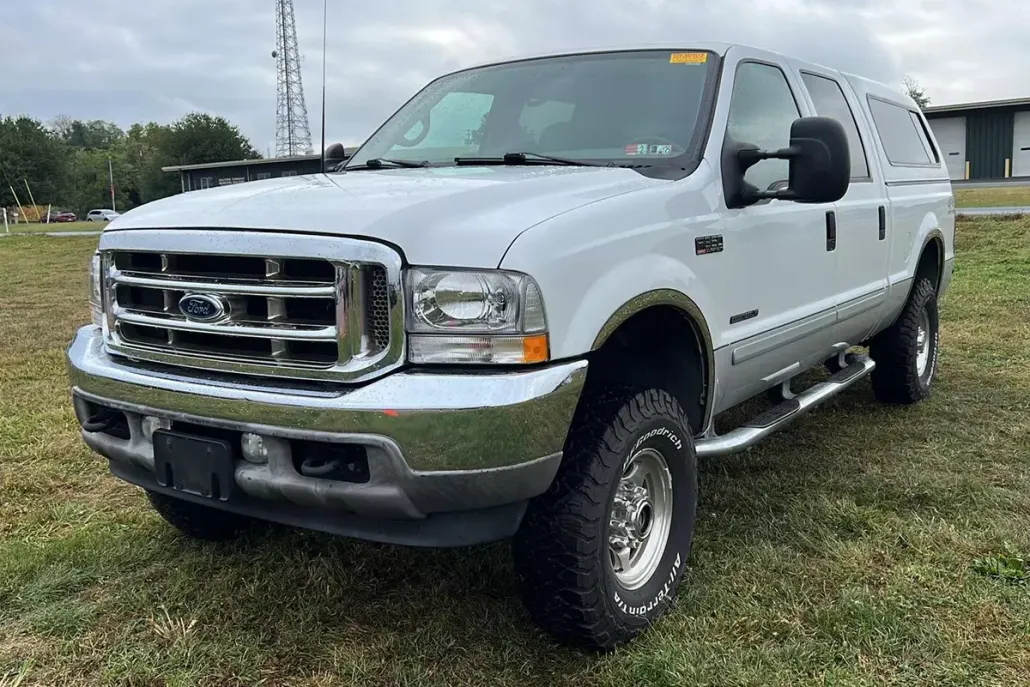 2002 Ford F-350 XLT photo 1