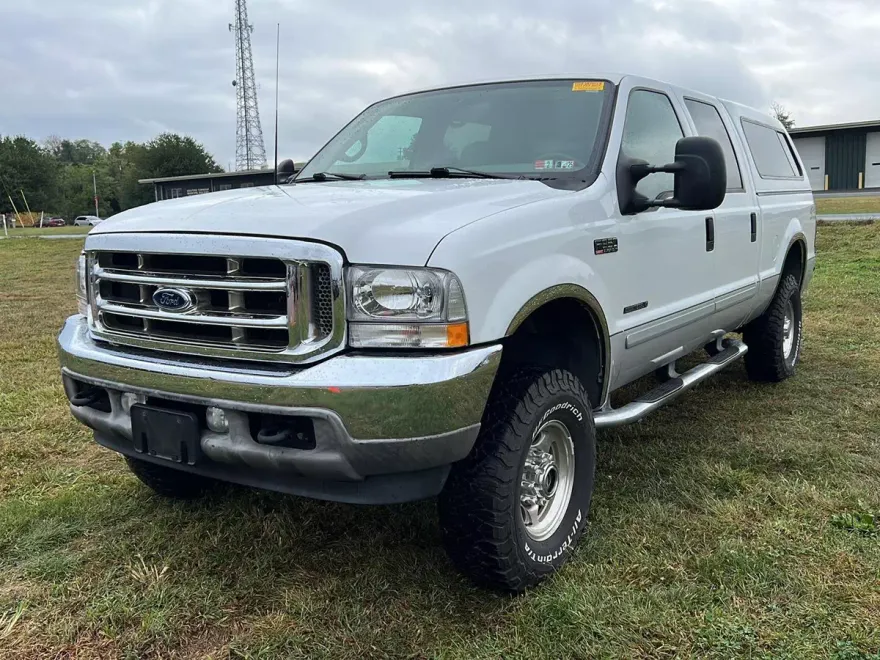 2002 Ford F-350 XLT photo 1
