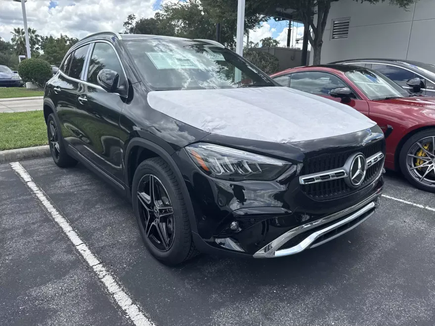 2026 Mercedes Benz GLA 250 photo 1