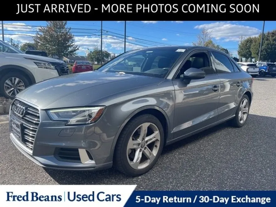 2018 Audi A3 2.0T Premium photo 1