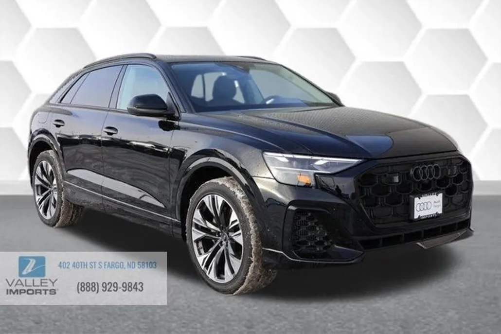 2025 Audi Q8 55 Premium Plus photo 1