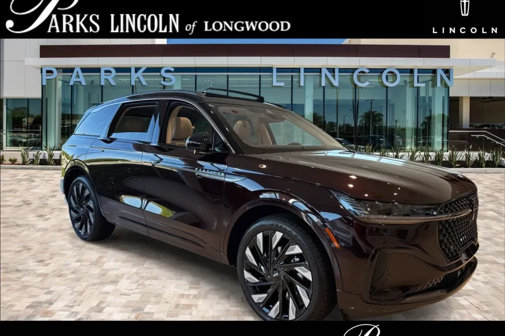 2025 Lincoln Nautilus Black Label photo 1
