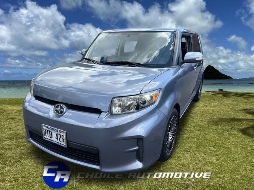 2012 Scion xB Base photo 1