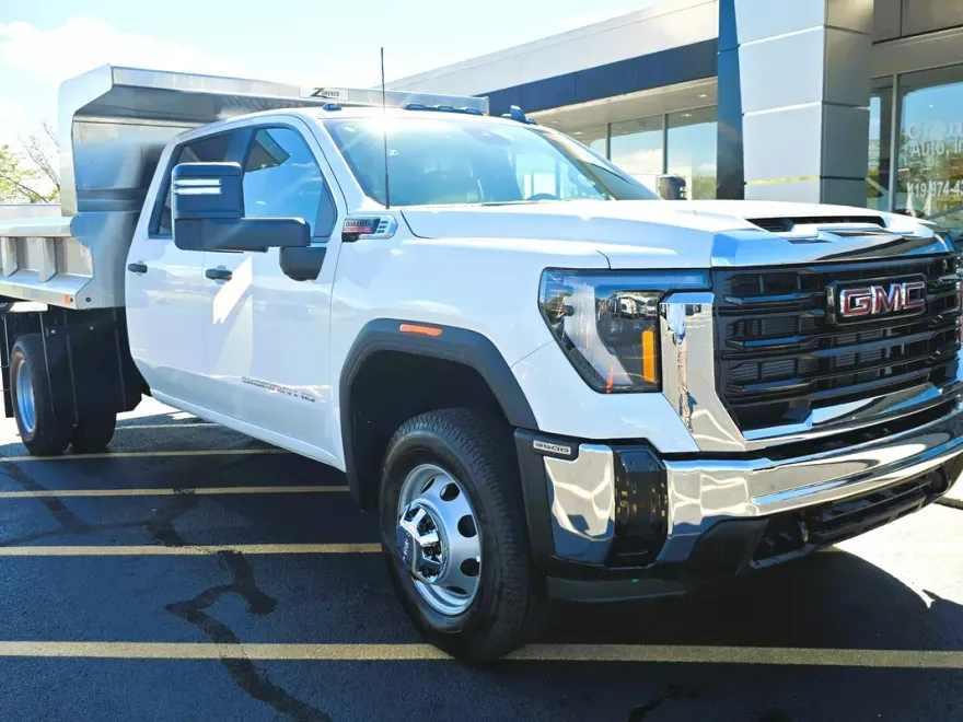 2025 Gmc Sierra 3500 HD Pro photo 1