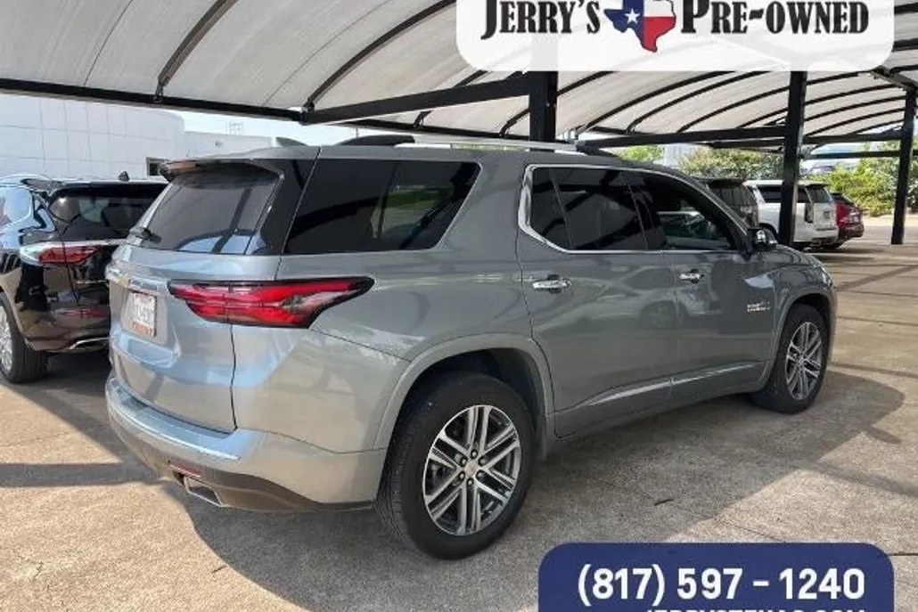 2023 Chevrolet Traverse High Country photo 1