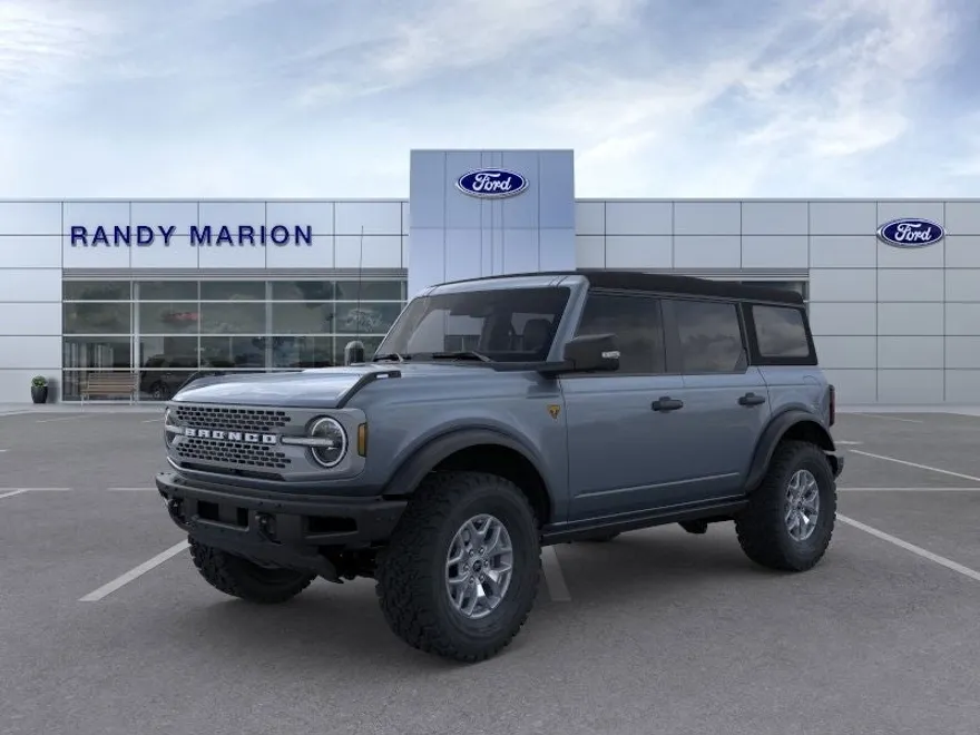 2024 Ford Bronco Badlands photo 1