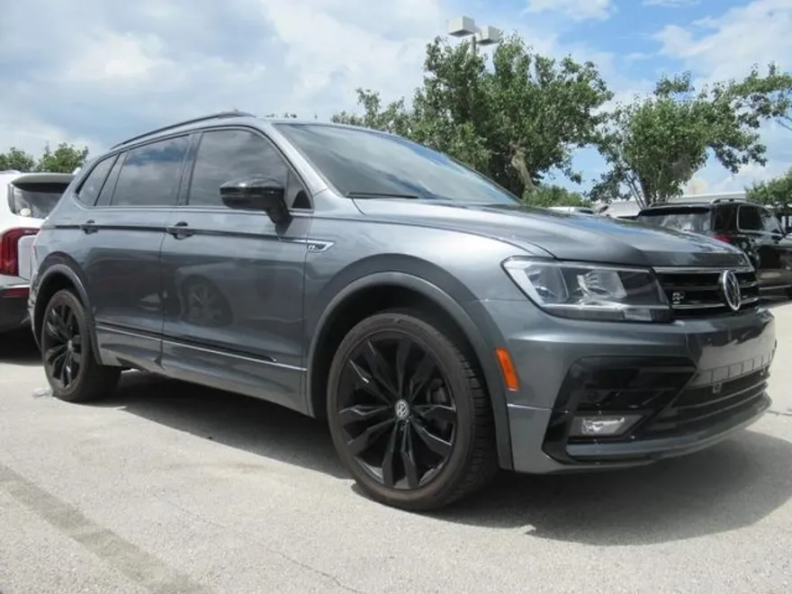 2021 Volkswagen Tiguan SE R-Line Black photo 1