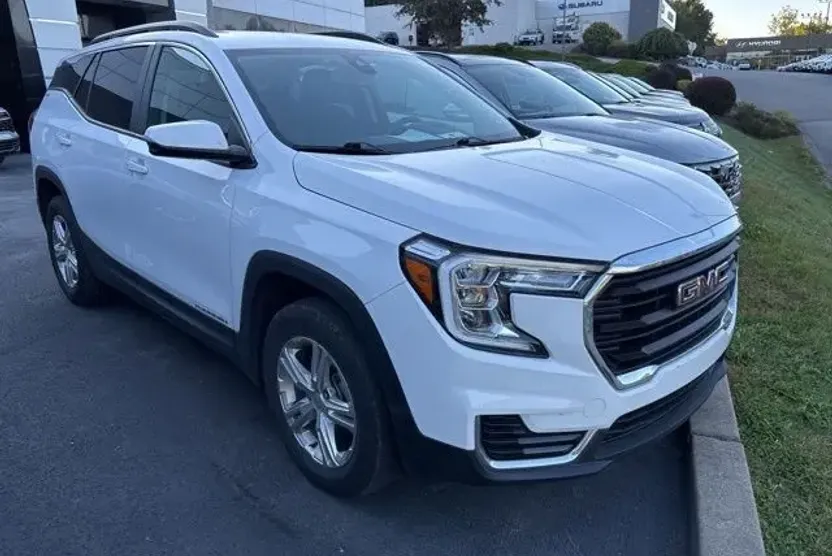 2022 Gmc Terrain SLE photo 1