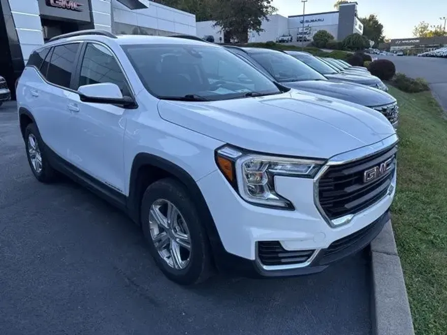 2022 Gmc Terrain SLE photo 1
