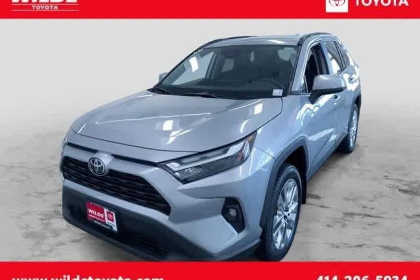2025 Toyota RAV4 XLE Premium photo 1