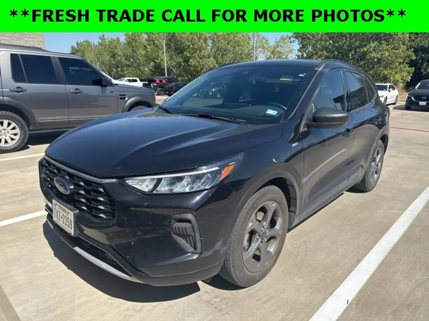 2023 Ford Escape ST-Line photo 1