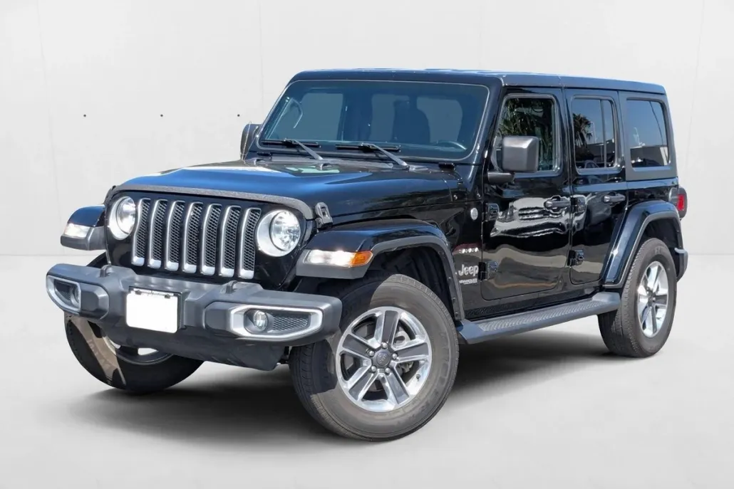 2020 Jeep Wrangler Unlimited Sahara photo 1