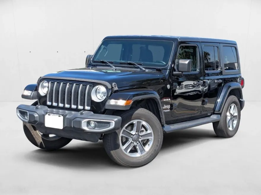 2020 Jeep Wrangler Unlimited Sahara photo 1