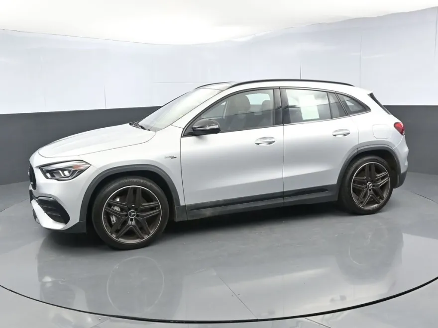2021 Mercedes Benz GLA 35 AMG photo 1