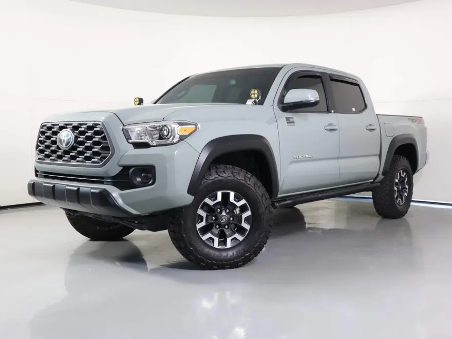 2022 Toyota Tacoma TRD Off-Road photo 1