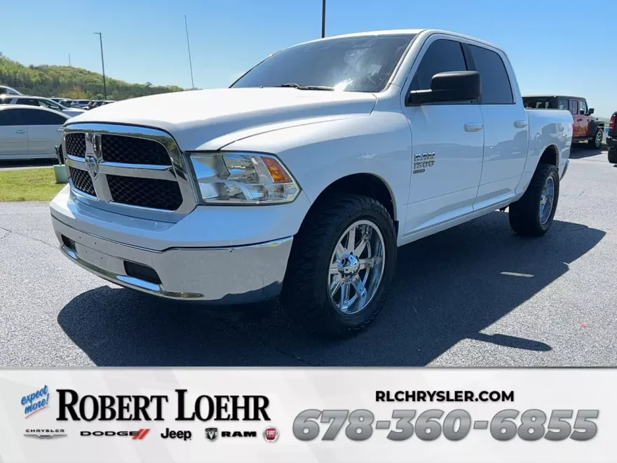 2021 Ram 1500 Classic SLT photo 1
