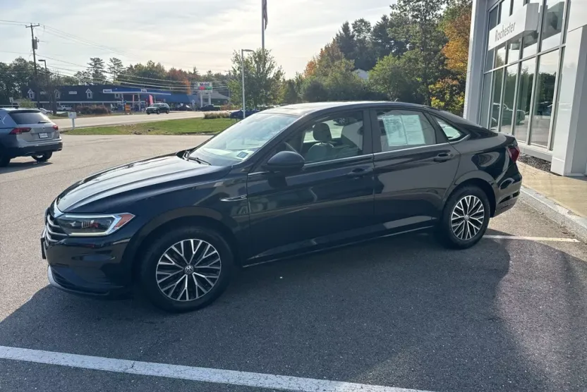 2019 Volkswagen Jetta SEL photo 1