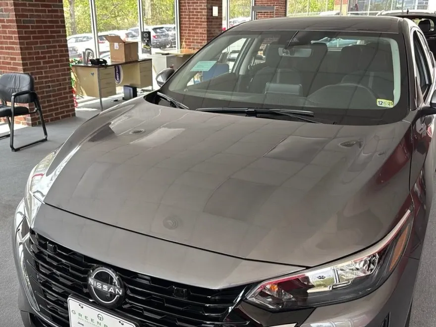 2025 Nissan Sentra SV photo 1