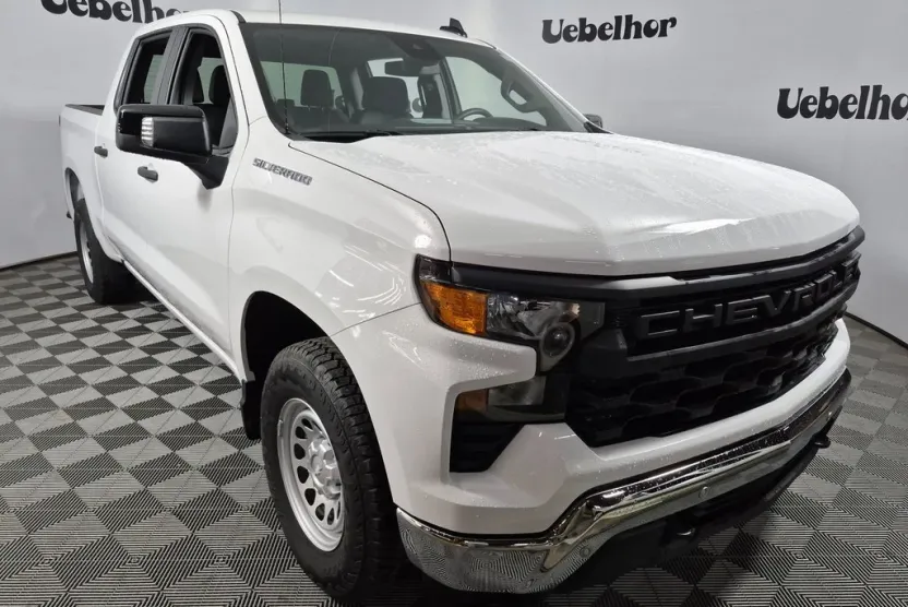 2025 Chevrolet Silverado 1500 photo 1