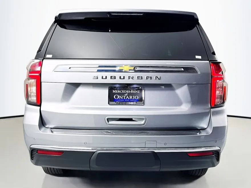 2024 Chevrolet Suburban LS photo 1