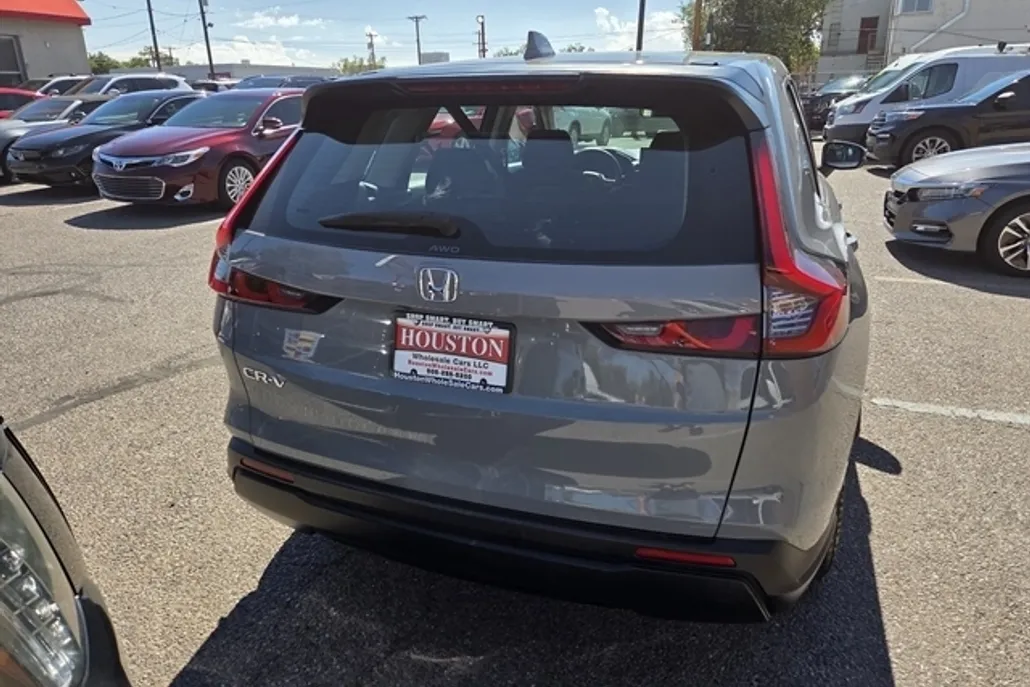2024 Honda CR-V LX photo 1