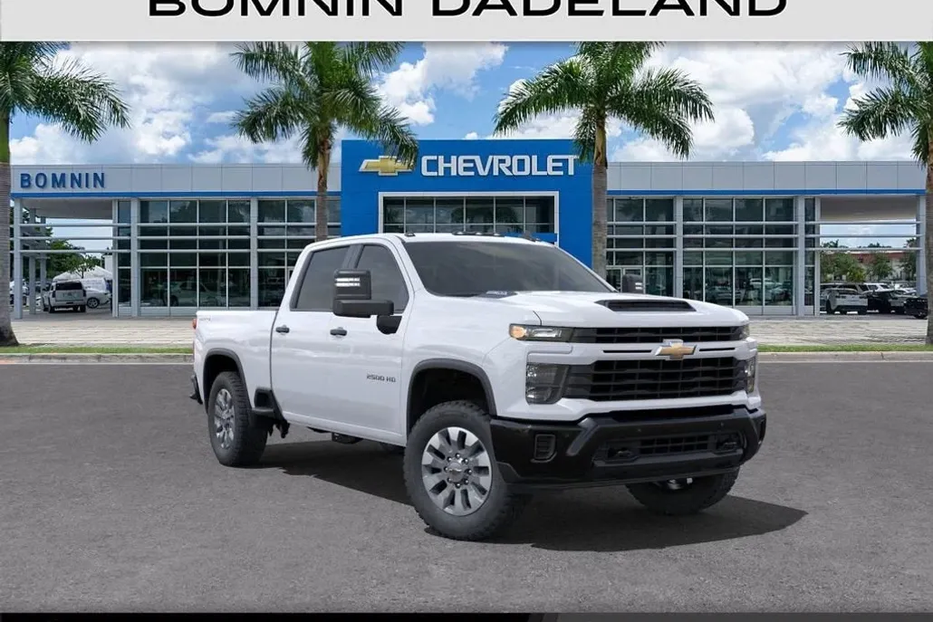 2025 Chevrolet Silverado 2500HD Custom photo 1