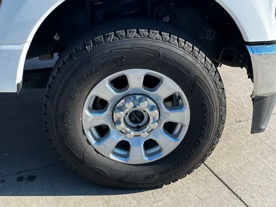 2024 Ford F-250 photo 1