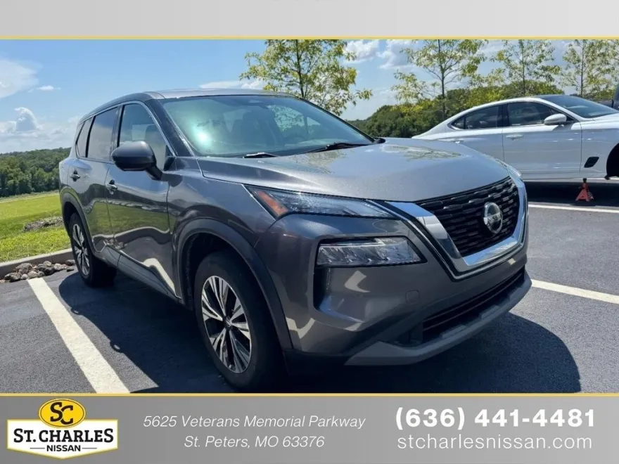 2021 Nissan Rogue SV photo 1