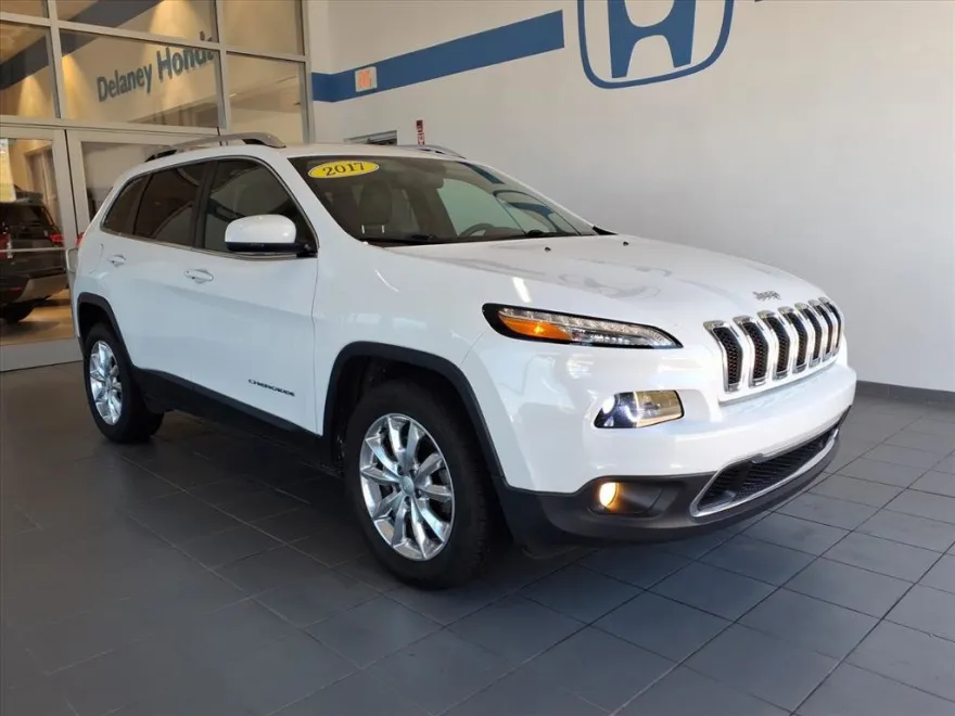2017 Jeep Cherokee Limited photo 1
