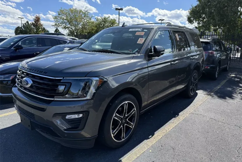 2020 Ford Expedition Limited photo 1