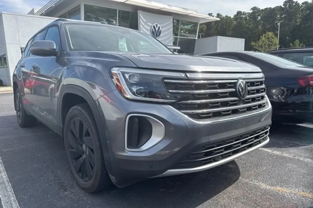 2024 Volkswagen Atlas SE Technology photo 1