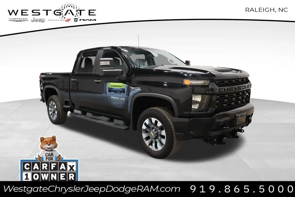 2022 Chevrolet Silverado 2500HD Custom photo 1