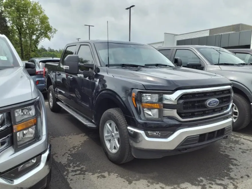 2023 Ford F-150 XLT photo 1