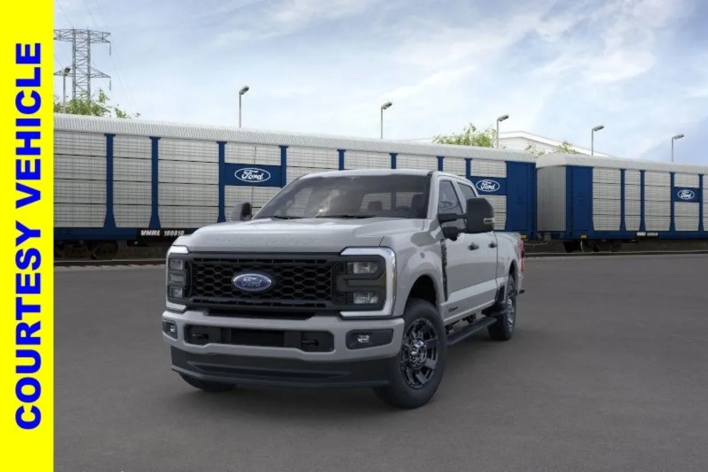 2025 Ford F-250 photo 1