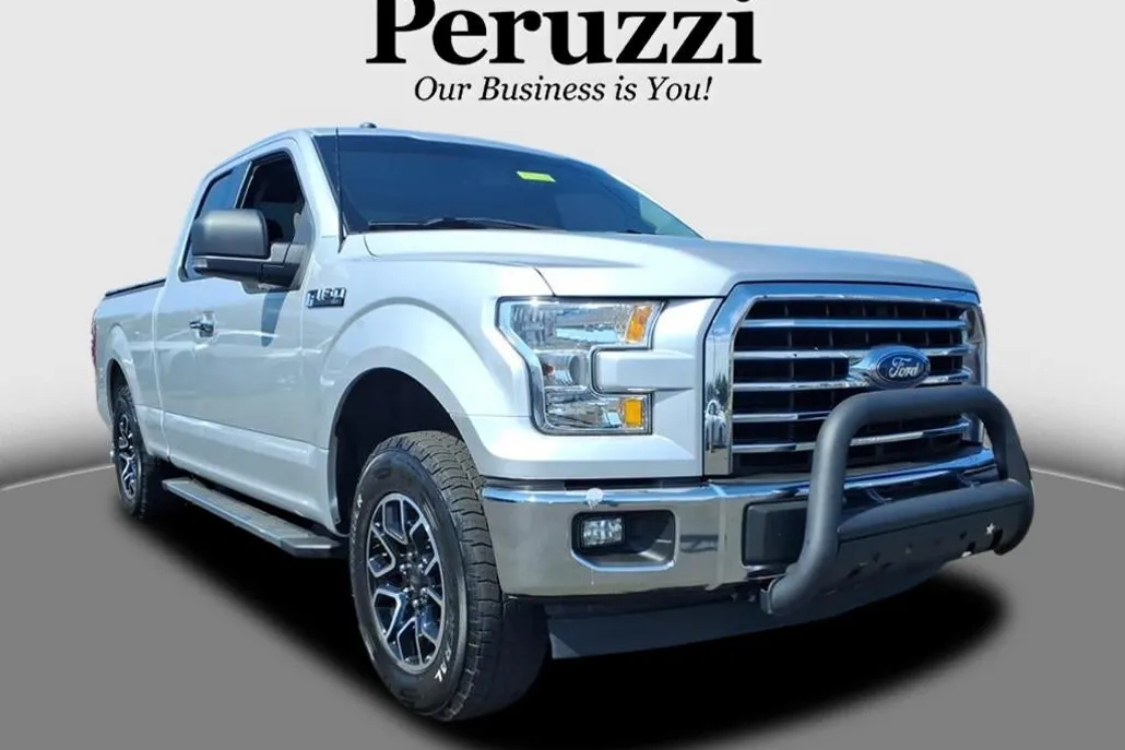 2017 Ford F-150 XLT photo 1