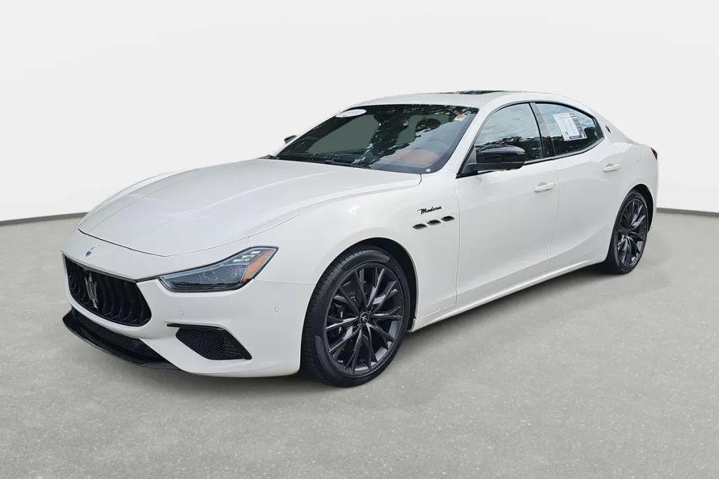 2022 Maserati Ghibli Modena Q4 photo 1