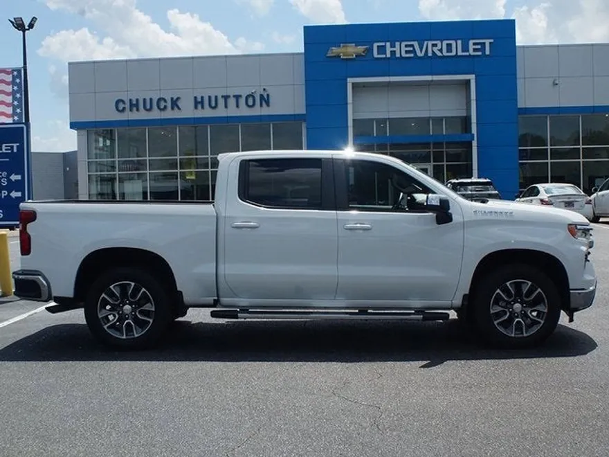 2025 Chevrolet Silverado 1500 LT photo 1