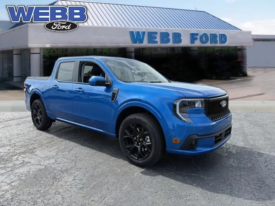 2025 Ford Maverick photo 1