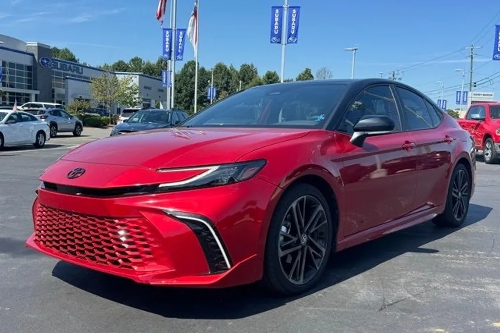 2025 Toyota Camry XSE photo 1