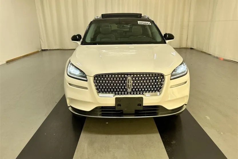 2020 Lincoln Corsair Standard photo 1