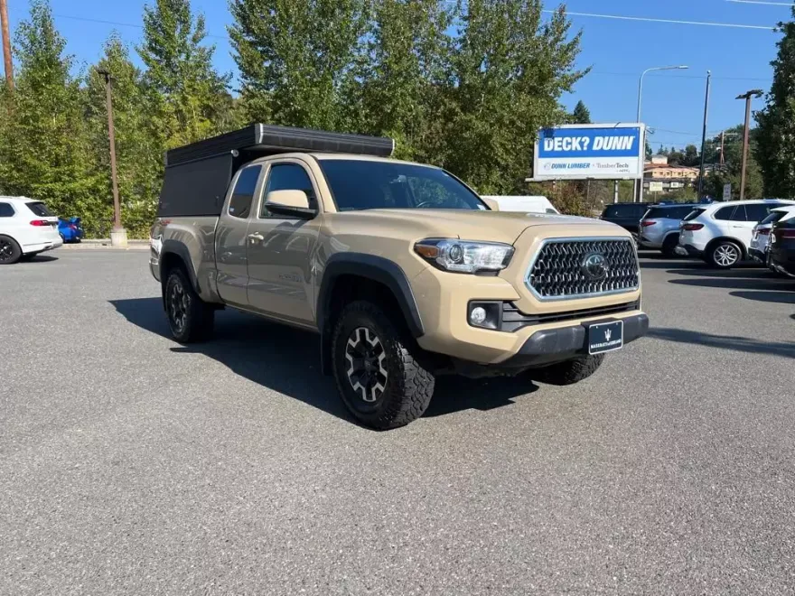 2019 Toyota Tacoma TRD Off-Road photo 1