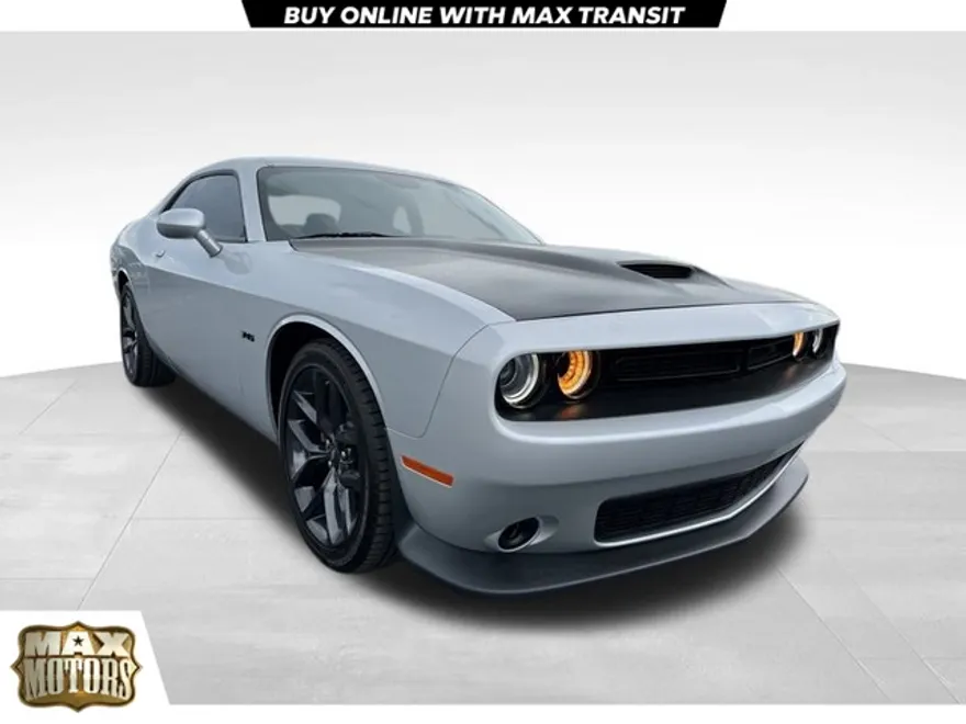 2022 Dodge Challenger R/T photo 1